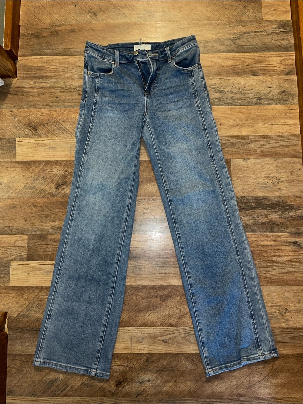 Risen Jeans size 7 wide leg 32.5 inseam